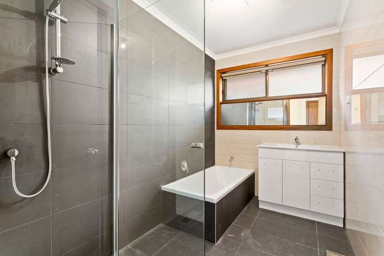 Fifth view of Homely unit listing, 4/62-64 Livingstone  Street, Ivanhoe VIC 3079