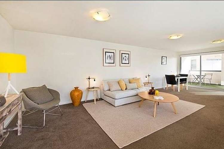 Main view of Homely townhouse listing, 5/10-12 Woorayl Street, Carnegie VIC 3163