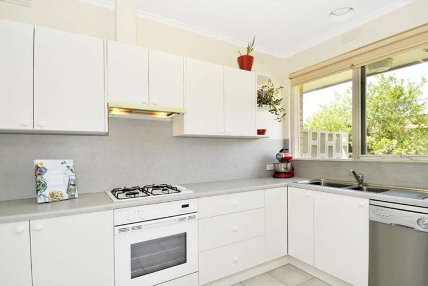 Main view of Homely apartment listing, 7/2 Brookfield Court, Hawthorn East VIC 3123