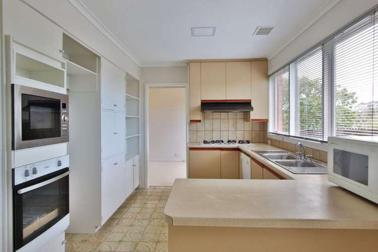 Main view of Homely house listing, 2 Sunray Court, Donvale VIC 3111