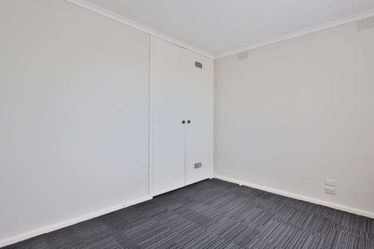 Fifth view of Homely house listing, 2 Sunray Court, Donvale VIC 3111