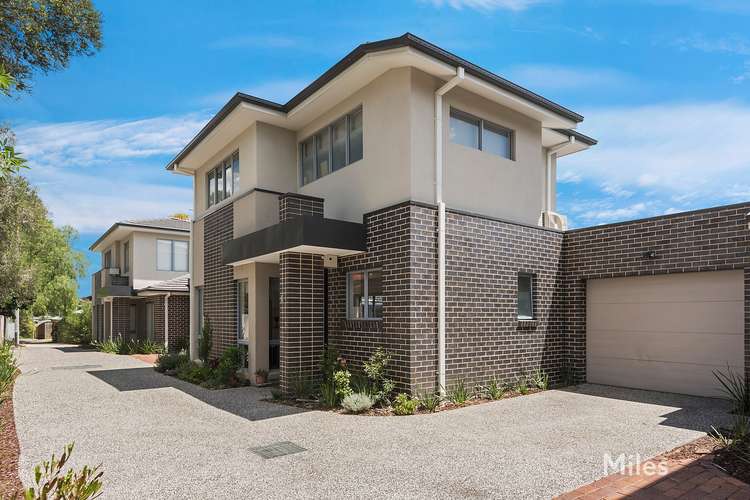 Second view of Homely townhouse listing, 2/422 Lower Plenty Road, Viewbank VIC 3084