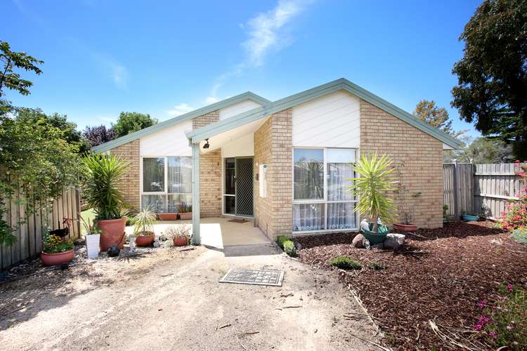 Second view of Homely house listing, 2 Fairmead Place, Narre Warren South VIC 3805