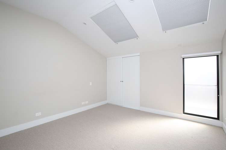 Fifth view of Homely apartment listing, 209/33 Crisp Street, Hampton VIC 3188