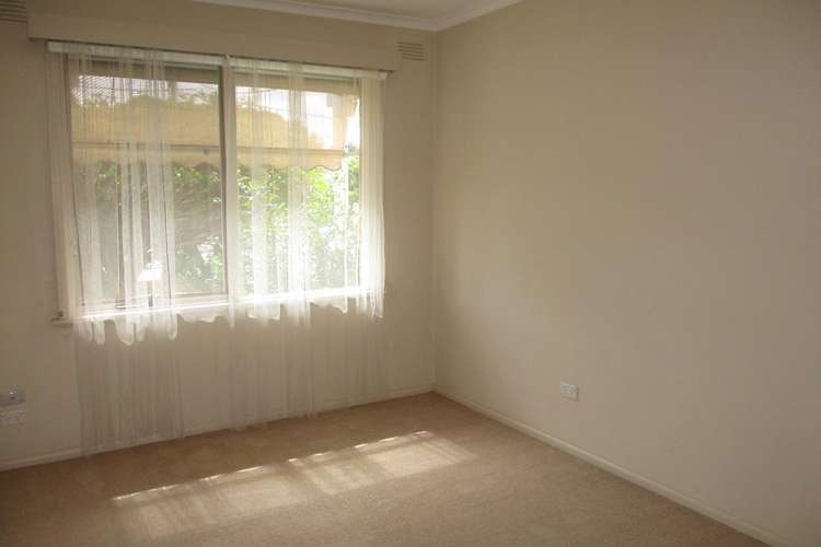 Fifth view of Homely house listing, 4 Magnolia Avenue, Bentleigh East VIC 3165