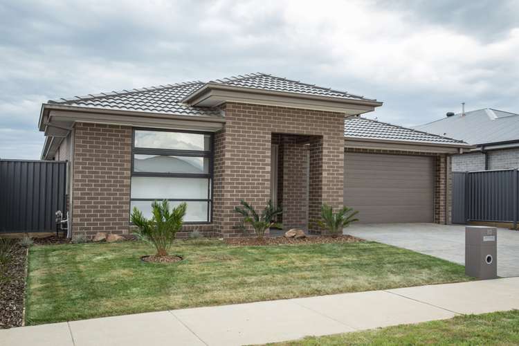 Main view of Homely house listing, 80 Dorset Drive, Alfredton VIC 3350