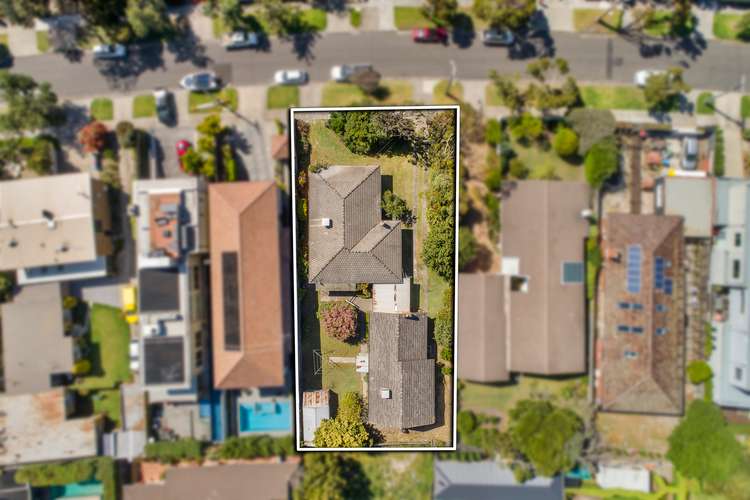 8 Seaview Crescent, Black Rock VIC 3193