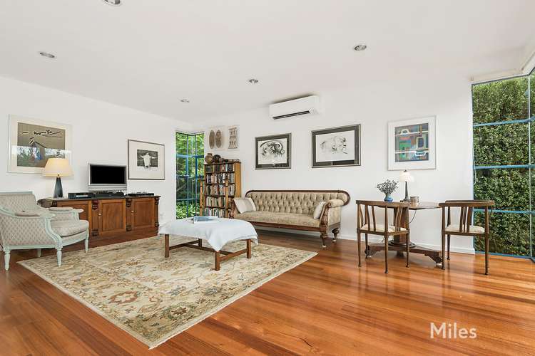 Fourth view of Homely house listing, 3 Oxford Court, Ivanhoe VIC 3079