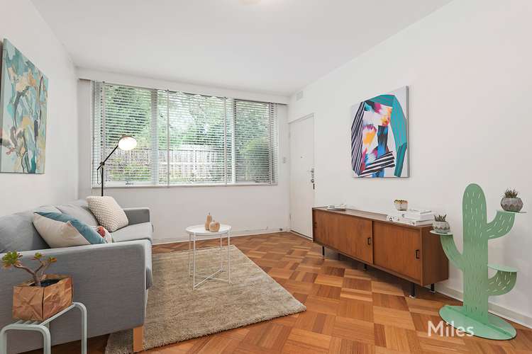 Third view of Homely apartment listing, 6/6 Rocke Street, Ivanhoe VIC 3079