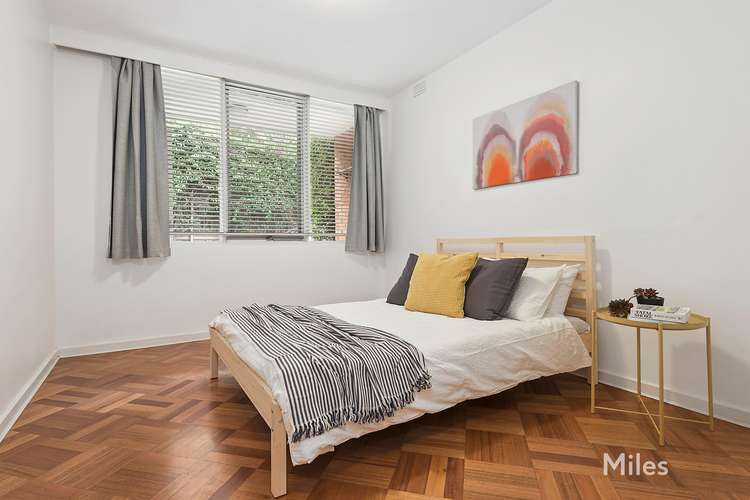 Fourth view of Homely apartment listing, 6/6 Rocke Street, Ivanhoe VIC 3079