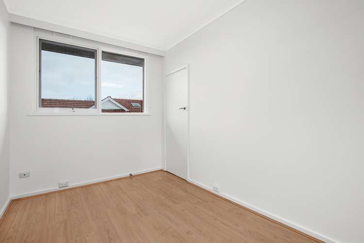 Fourth view of Homely apartment listing, 10/33 Gardenia Road, Elsternwick VIC 3185