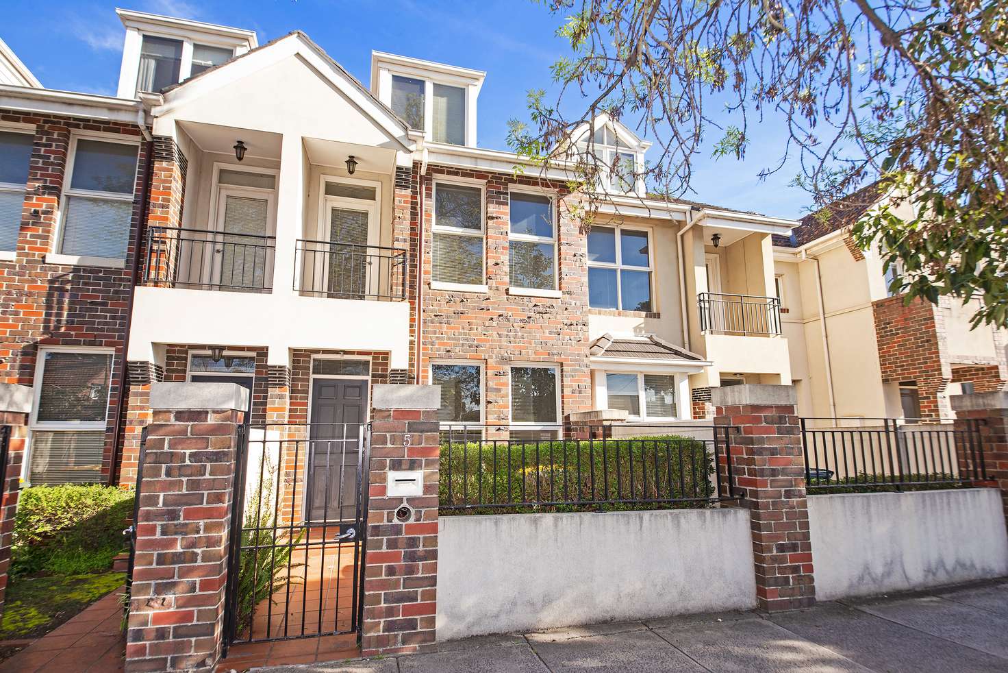 Main view of Homely townhouse listing, 5/473C Neerim Road, Murrumbeena VIC 3163