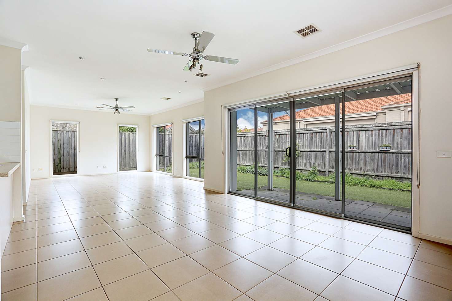 Main view of Homely unit listing, 2/28 Fairbank Road, Bentleigh VIC 3204