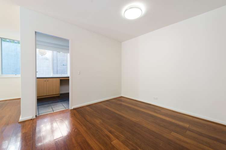 Third view of Homely apartment listing, 3/1 Coppin Grove, Hawthorn VIC 3122