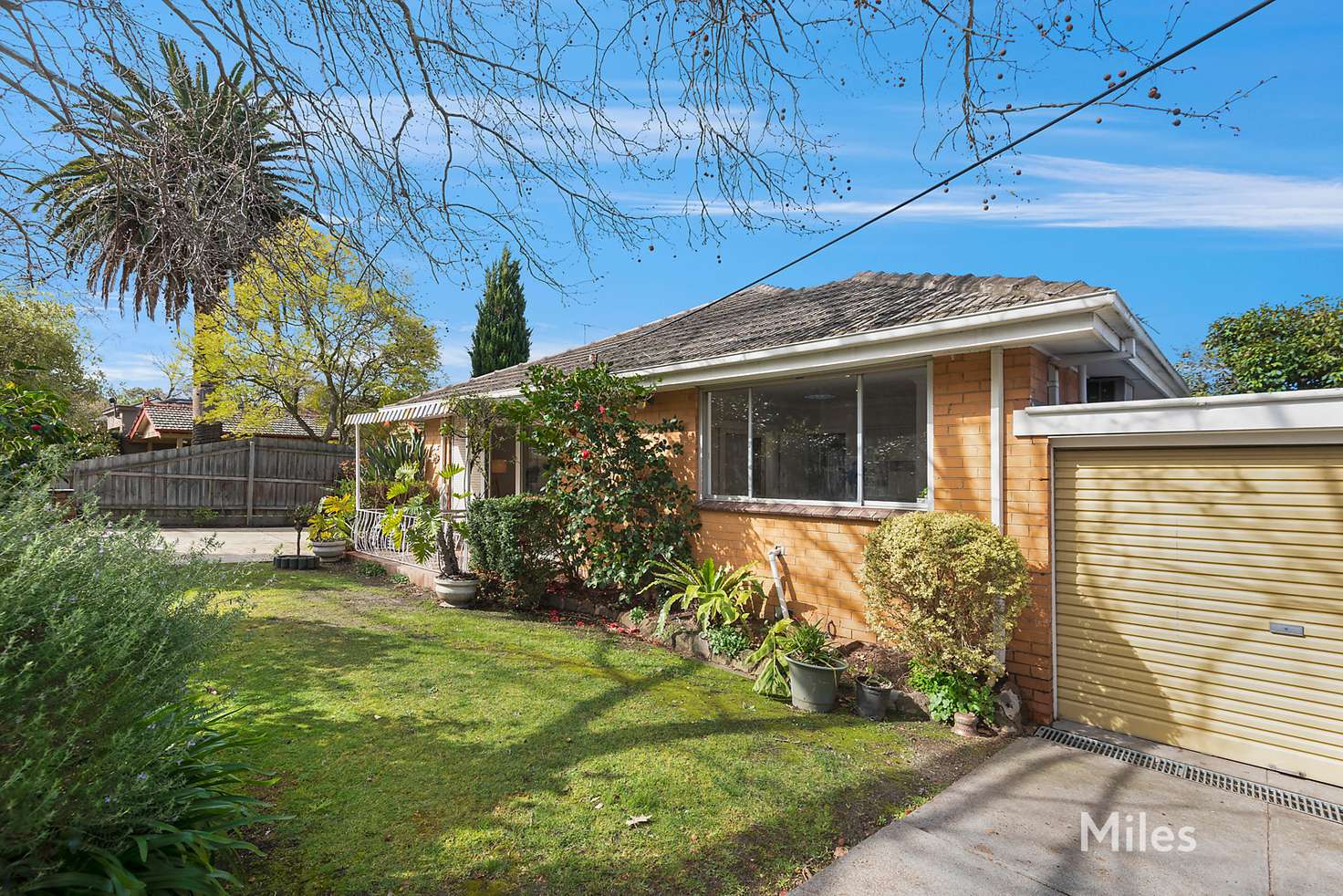 Main view of Homely unit listing, 1/52 Locksley Road, Ivanhoe VIC 3079