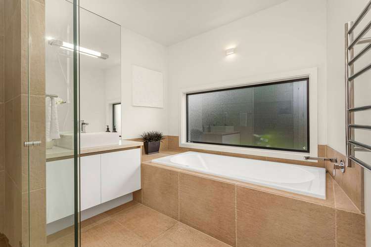 Sixth view of Homely house listing, 1/16 Heather Court, Hawthorn East VIC 3123