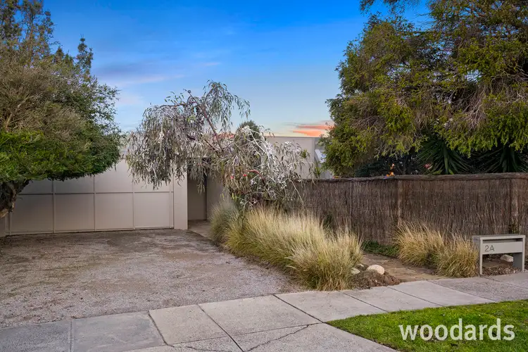 2A Lysbeth Street, Mckinnon VIC 3204