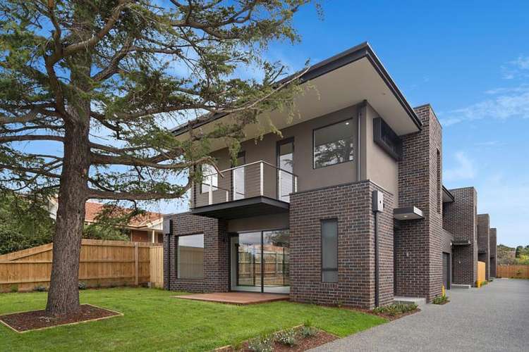 Third view of Homely townhouse listing, 2/34 Prospect Road, Rosanna VIC 3084