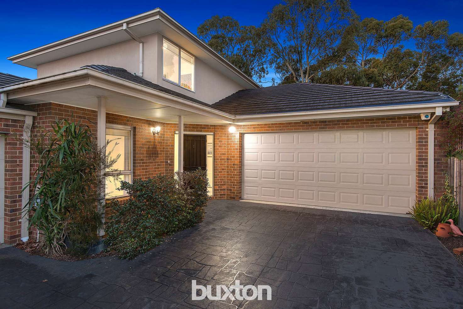 Main view of Homely townhouse listing, 2/47 Oak Hill Road, Mount Waverley VIC 3149