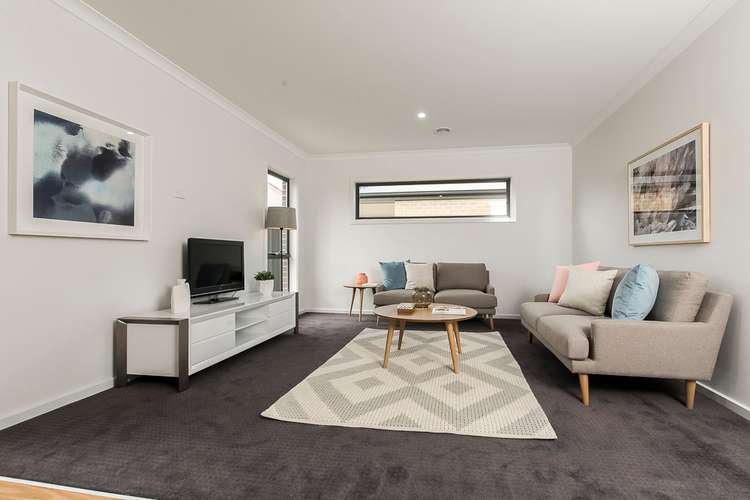 Third view of Homely townhouse listing, 8 Taliska Avenue, Hamlyn Heights VIC 3215