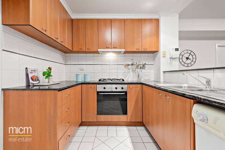 Third view of Homely apartment listing, 6/632 St Kilda Road, Melbourne VIC 3004