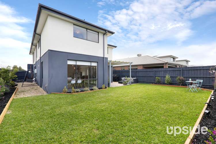 Fifth view of Homely house listing, 2 Chevrolet Road, Cranbourne East VIC 3977