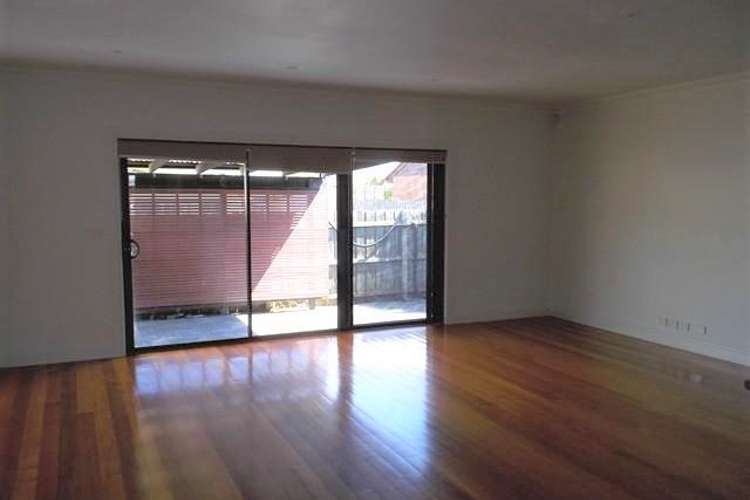 Third view of Homely townhouse listing, 2/105 Marlborough Street, Bentleigh East VIC 3165