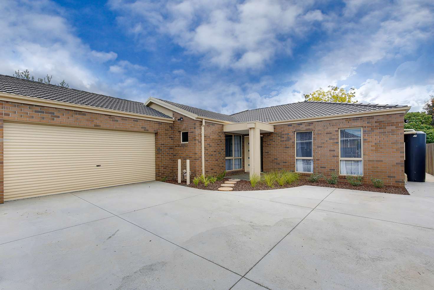 Main view of Homely unit listing, 2/18 Duke Street, Werribee VIC 3030