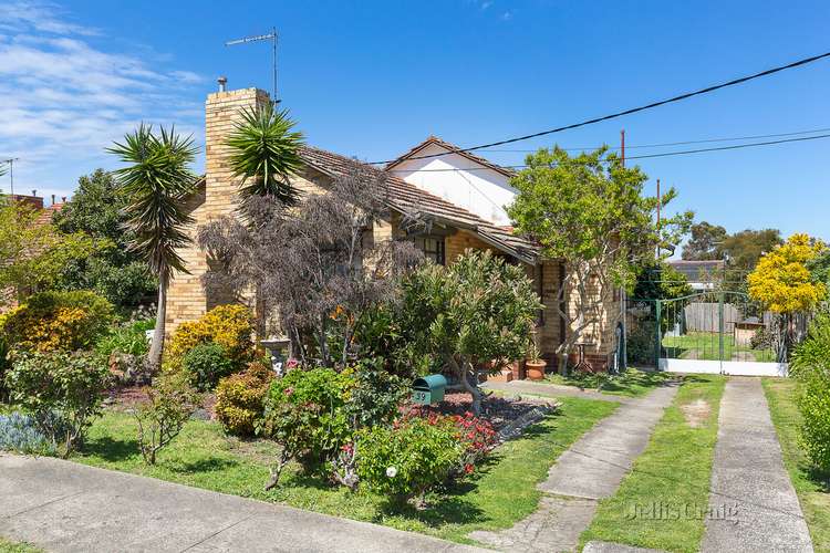 Main view of Homely house listing, 39 Collins Street, Heidelberg Heights VIC 3081