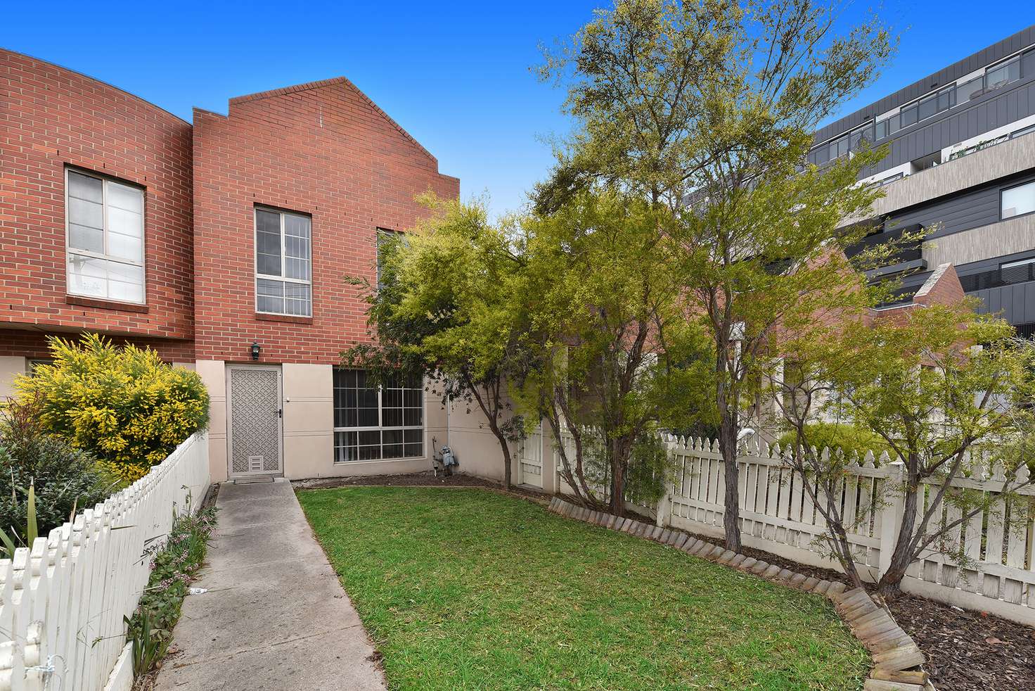 Main view of Homely townhouse listing, 4/2A Cameron Road, Essendon VIC 3040
