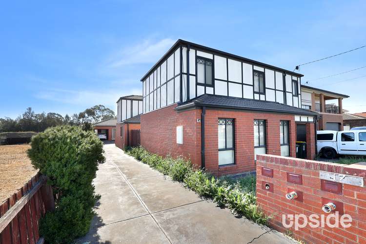 Main view of Homely townhouse listing, 2/17 Camperdown Avenue, Sunshine North VIC 3020