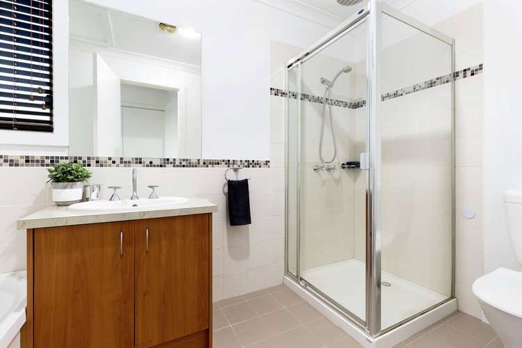 Fifth view of Homely townhouse listing, 4/227-231 Mitcham  Road, Mitcham VIC 3132