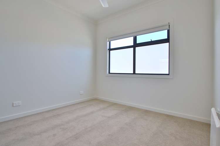 Third view of Homely house listing, 2/19 Hakea Street, Templestowe VIC 3106