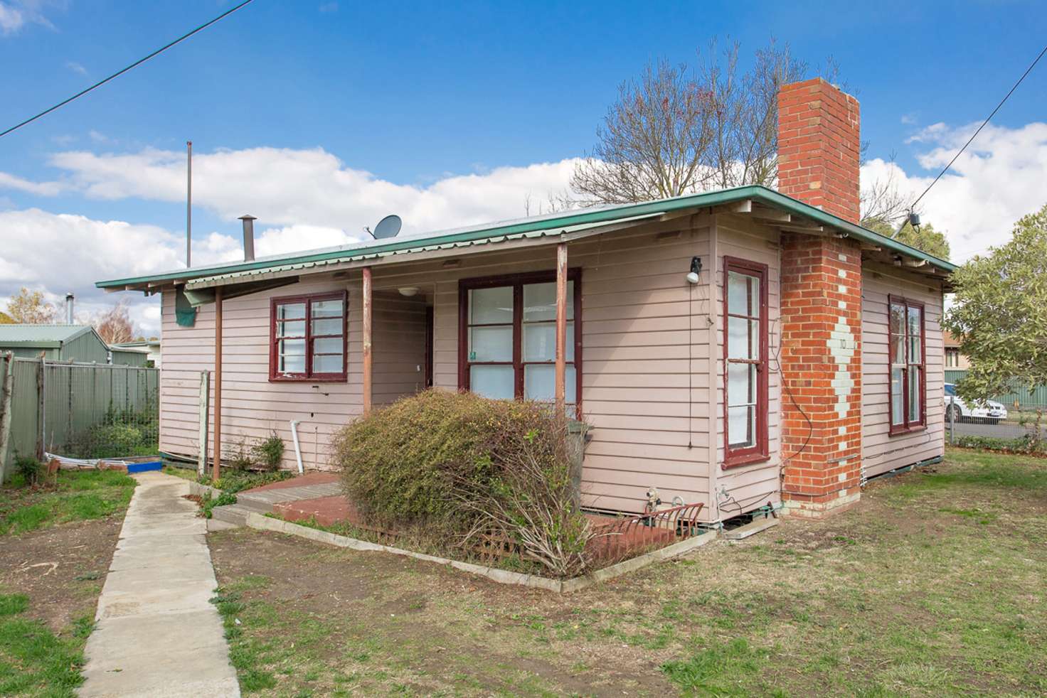 Main view of Homely house listing, 10 Violet Grove, Wendouree VIC 3355