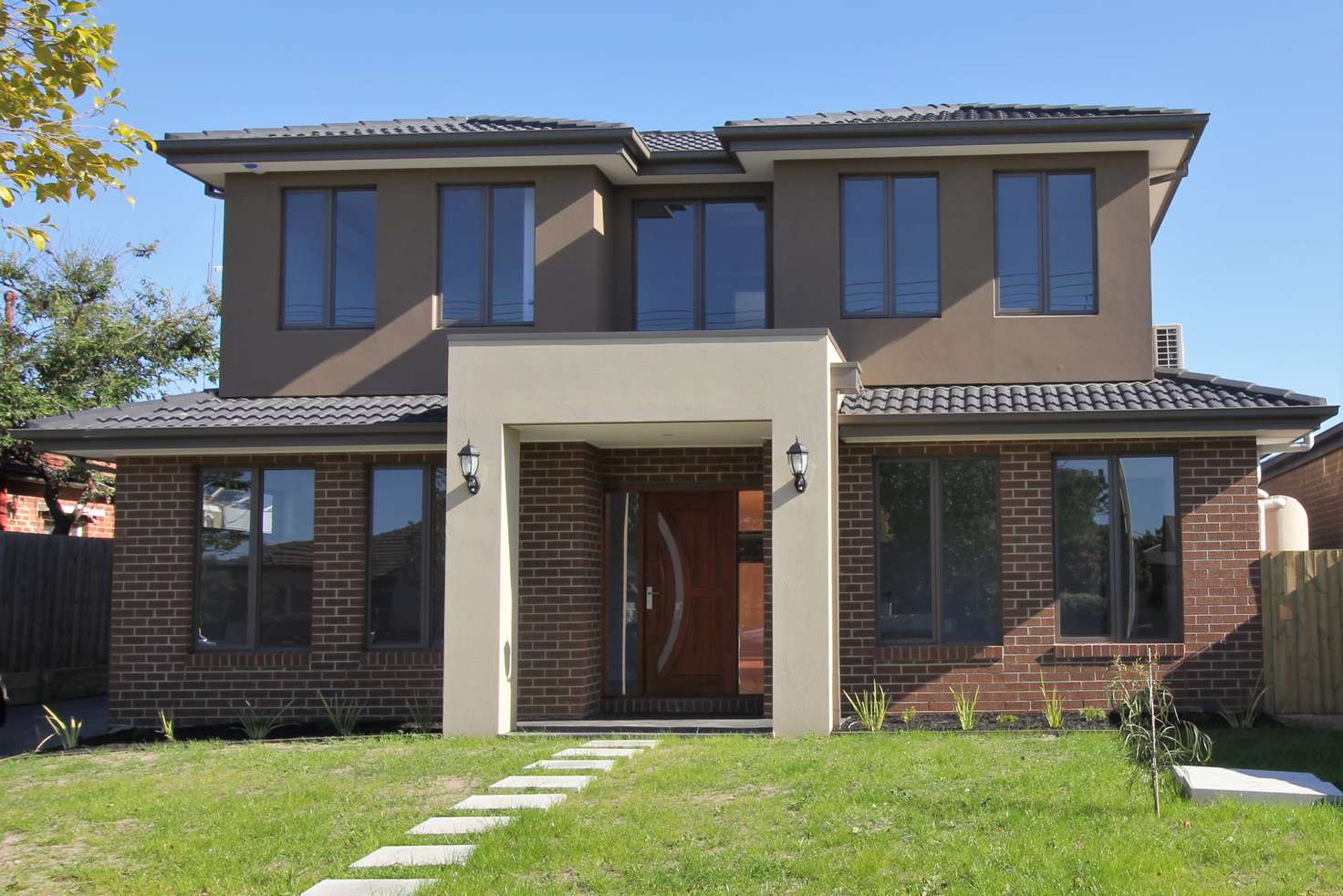 Main view of Homely townhouse listing, 1/16 Eleebana Avenue, Hughesdale VIC 3166