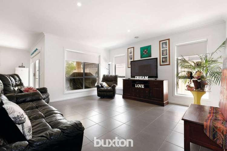 Fifth view of Homely house listing, 6 Clovedale Avenue, Alfredton VIC 3350