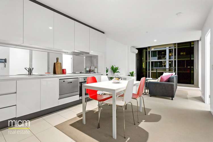 Third view of Homely apartment listing, 3802/639 Lonsdale Street, Melbourne VIC 3000