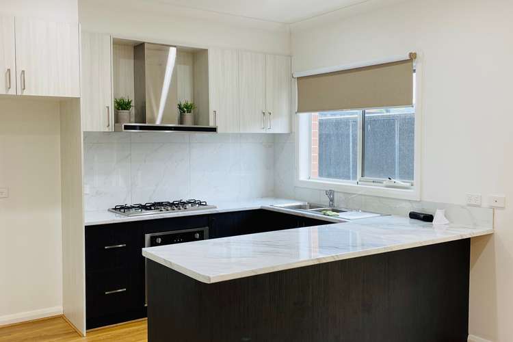 Fifth view of Homely unit listing, 2/274 Bethany Road, Tarneit VIC 3029