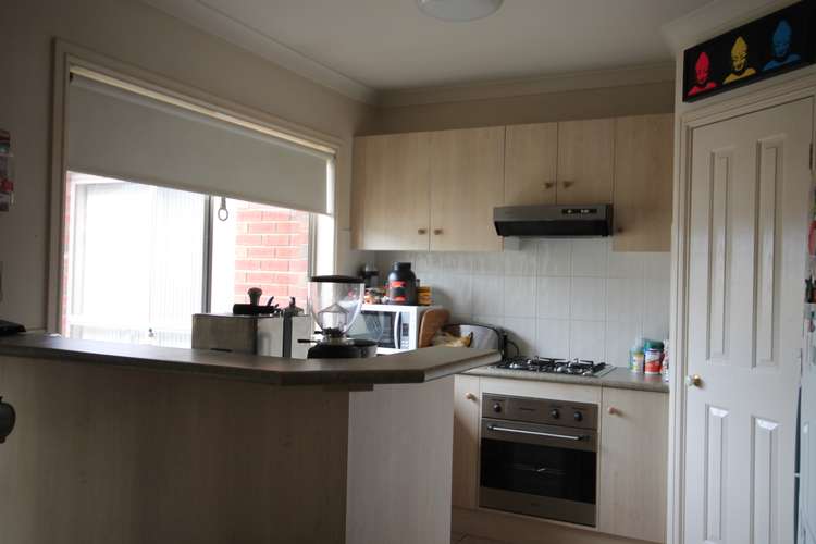 Fourth view of Homely unit listing, 2/117 Purinuan  Road, Reservoir VIC 3073