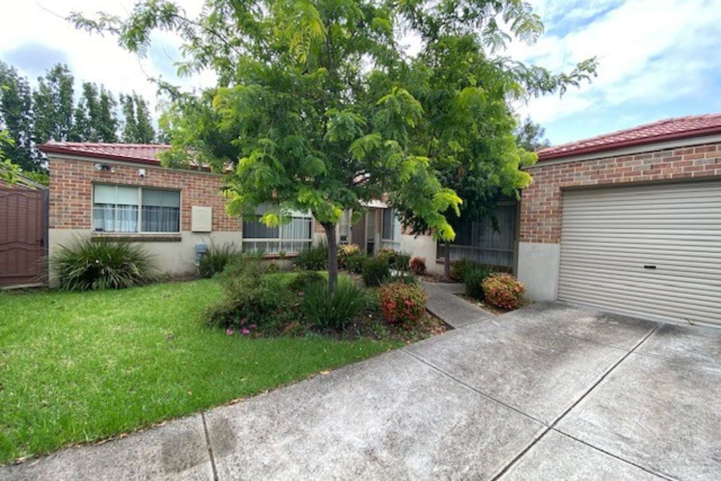 Main view of Homely unit listing, 2/10 Lawrance  Street, Murrumbeena VIC 3163