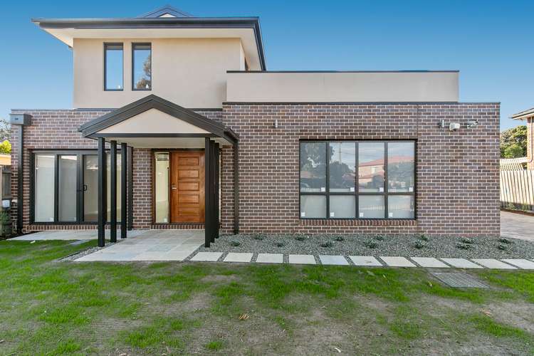 Main view of Homely townhouse listing, 1/35 Cambridge  Drive, Glen Waverley VIC 3150