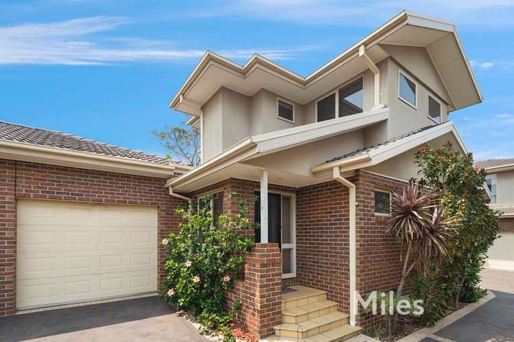 Main view of Homely townhouse listing, 2/145 Banksia Street, Ivanhoe VIC 3079
