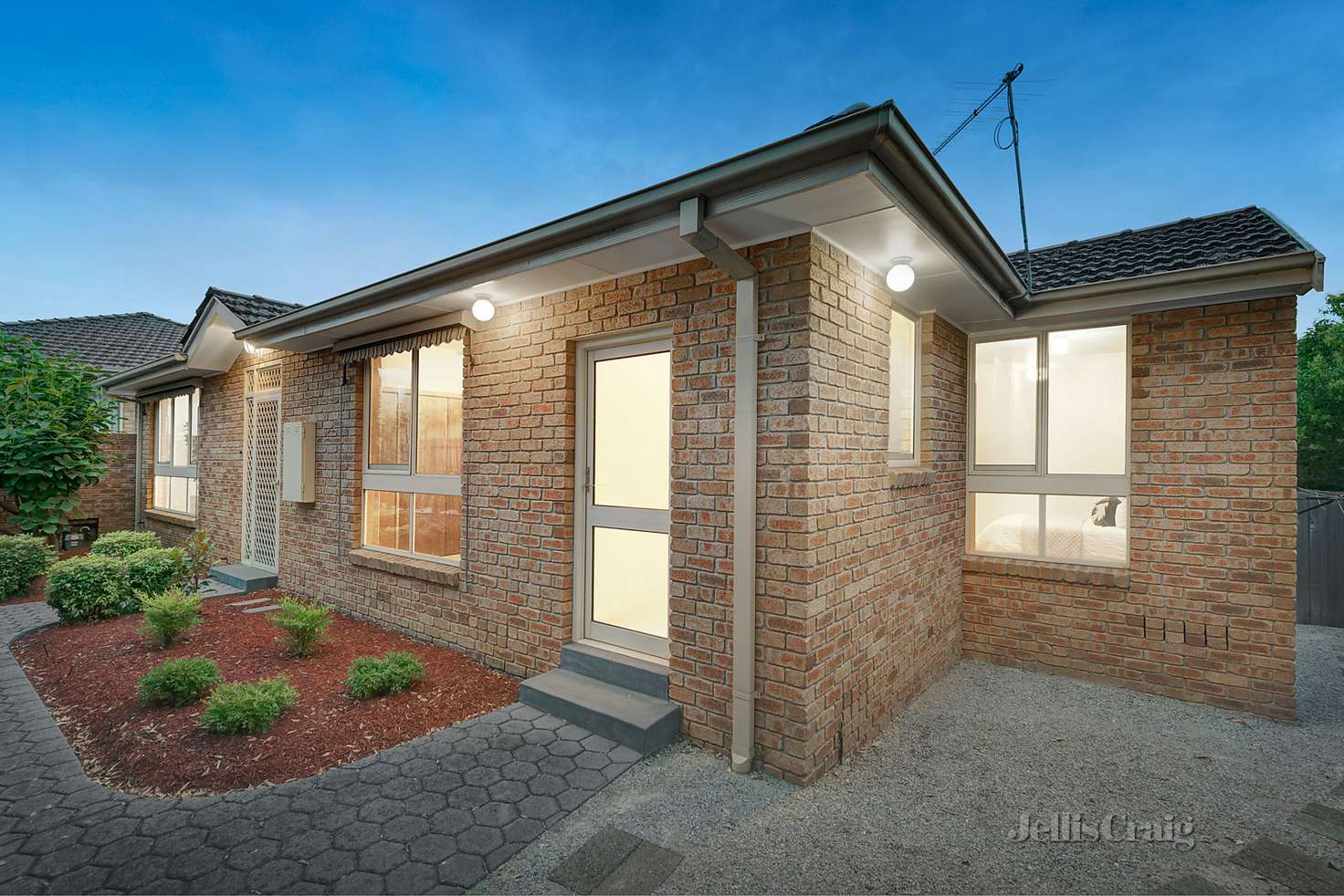Main view of Homely unit listing, 2/10 Wahroongaa Road, Murrumbeena VIC 3163