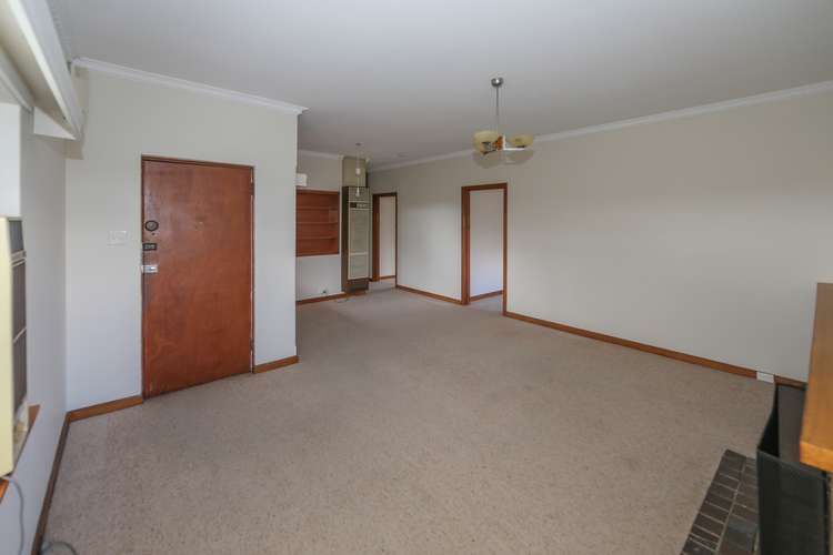 Second view of Homely unit listing, 4/17 View Street, Hawthorn VIC 3122
