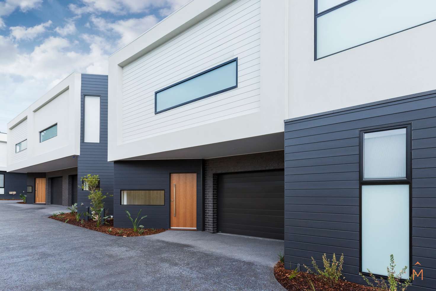 Main view of Homely townhouse listing, 2/23 Jean Street, Cheltenham VIC 3192