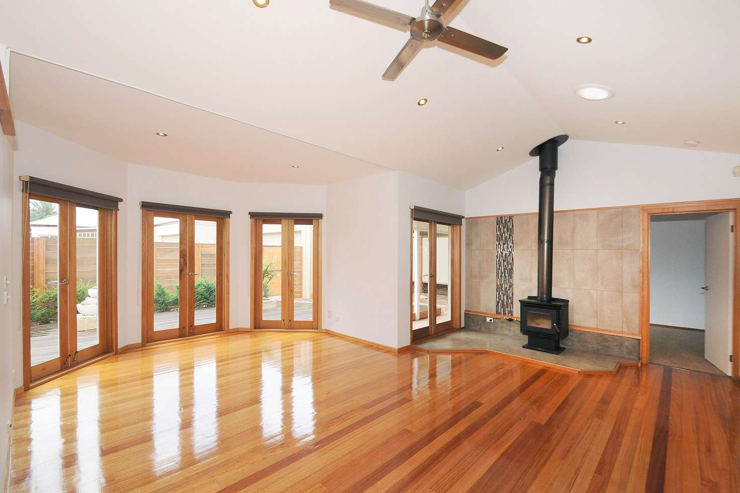 Main view of Homely townhouse listing, 2/32 Ozone Street, Rye VIC 3941