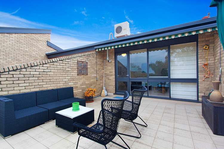 Third view of Homely apartment listing, 17/33 Nepean Highway, Elsternwick VIC 3185