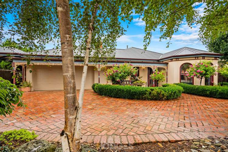 Second view of Homely house listing, 10 Willowtree Drive, Werribee VIC 3030