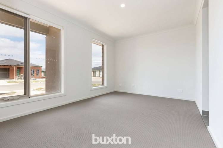 Fourth view of Homely house listing, 16 O'Brien Drive, Alfredton VIC 3350