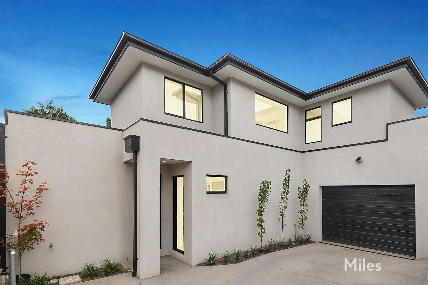 Main view of Homely townhouse listing, 2/219 Banksia Street, Ivanhoe VIC 3079